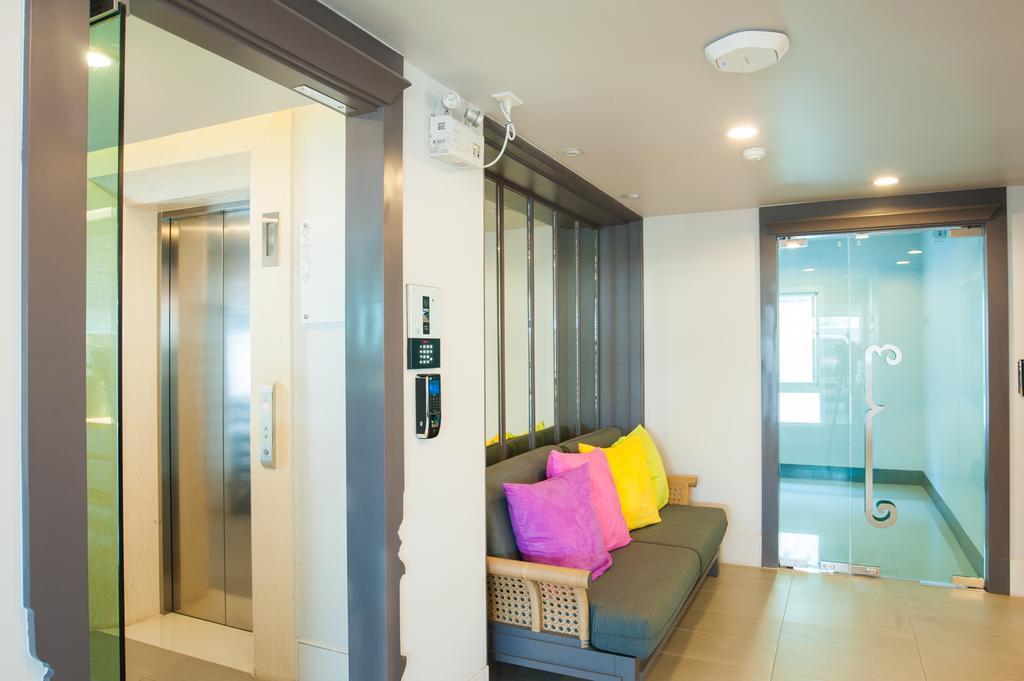 The Unique Condo Nimman Chiang Mai Exteriör bild