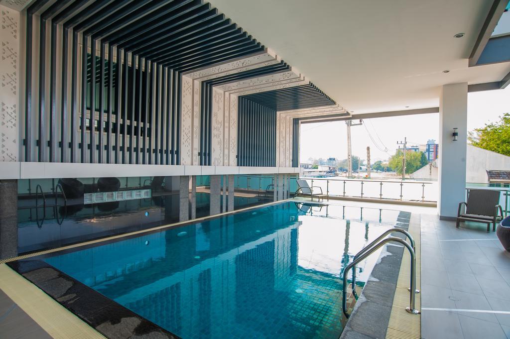 The Unique Condo Nimman Chiang Mai Exteriör bild